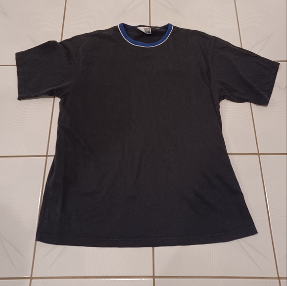 4/$40 Black Tee - Size Large - Picture 4 of 6